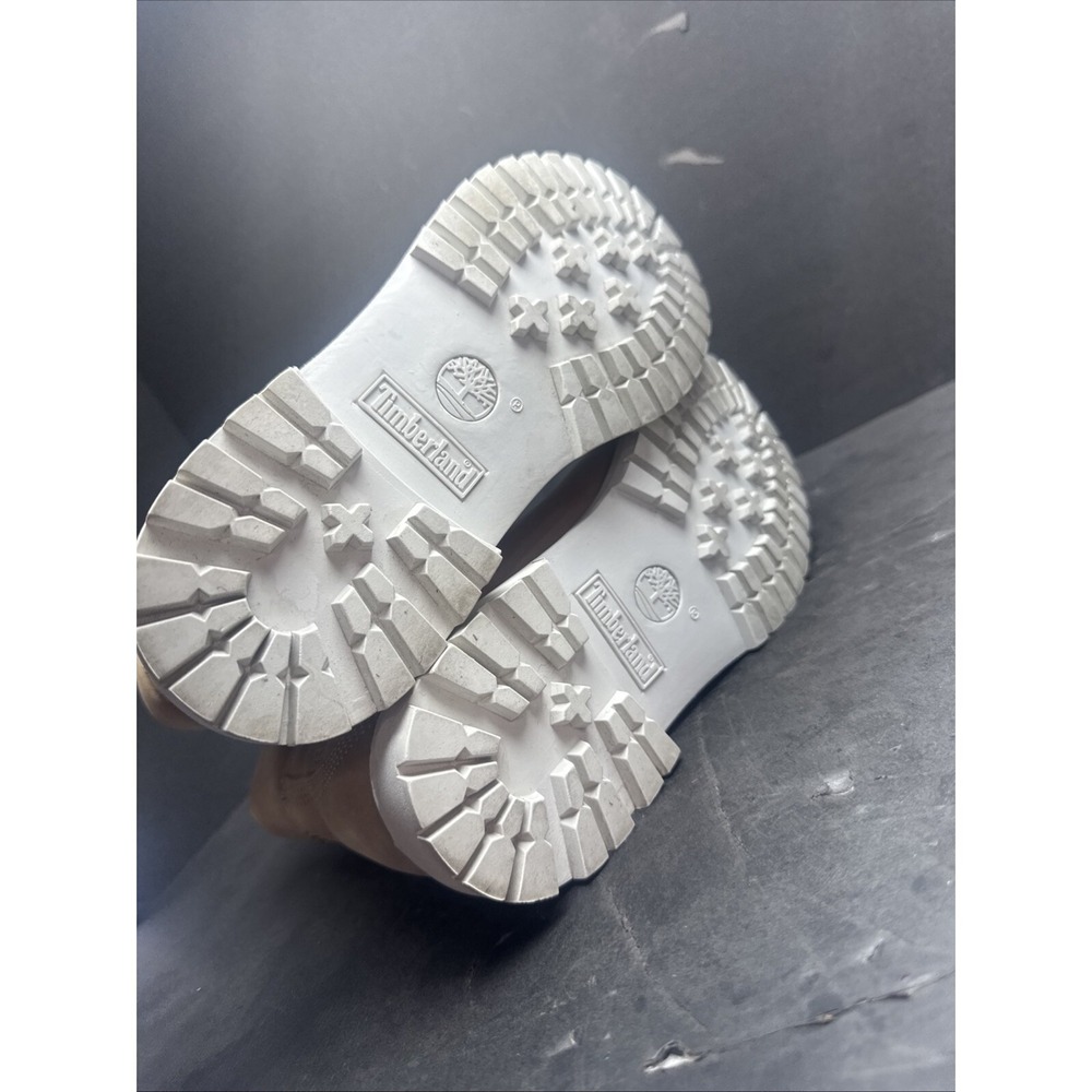 Timberland boots women Size 7M Suede Beige - Picture 6 of 10